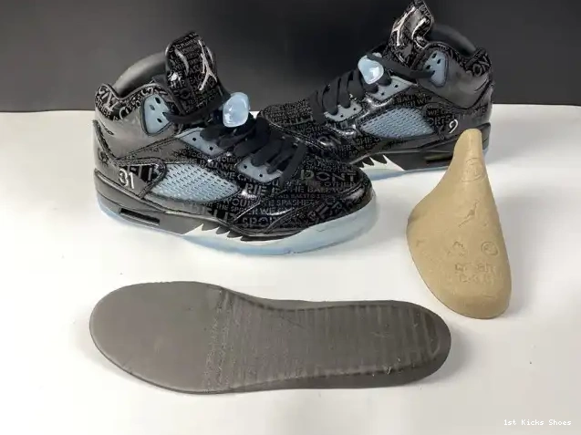 1st Kicks Jordan 633068-010 Retro AIR Doernbecher 5 0604